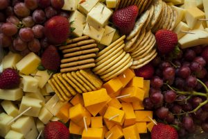 קייטרינג חלבי – גבינות, ירקות וממרחים